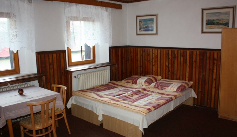 Penzion Pinokio Boží Dar - Dvoulůžkový pokoj se společným soc. vybavením, Dvoulůžkový pokoj s vlastním soc. vybavením